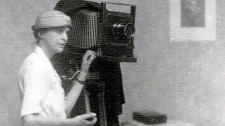 Doris Ulmann with a camera